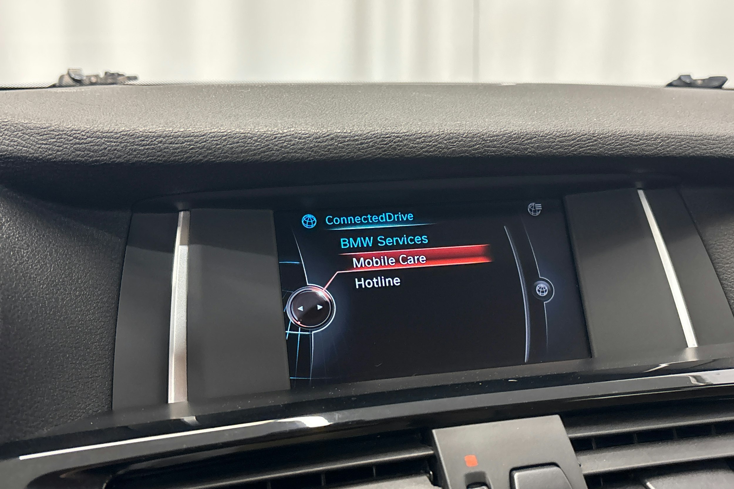 met. punainen BMW X3 2015 kuva 22.