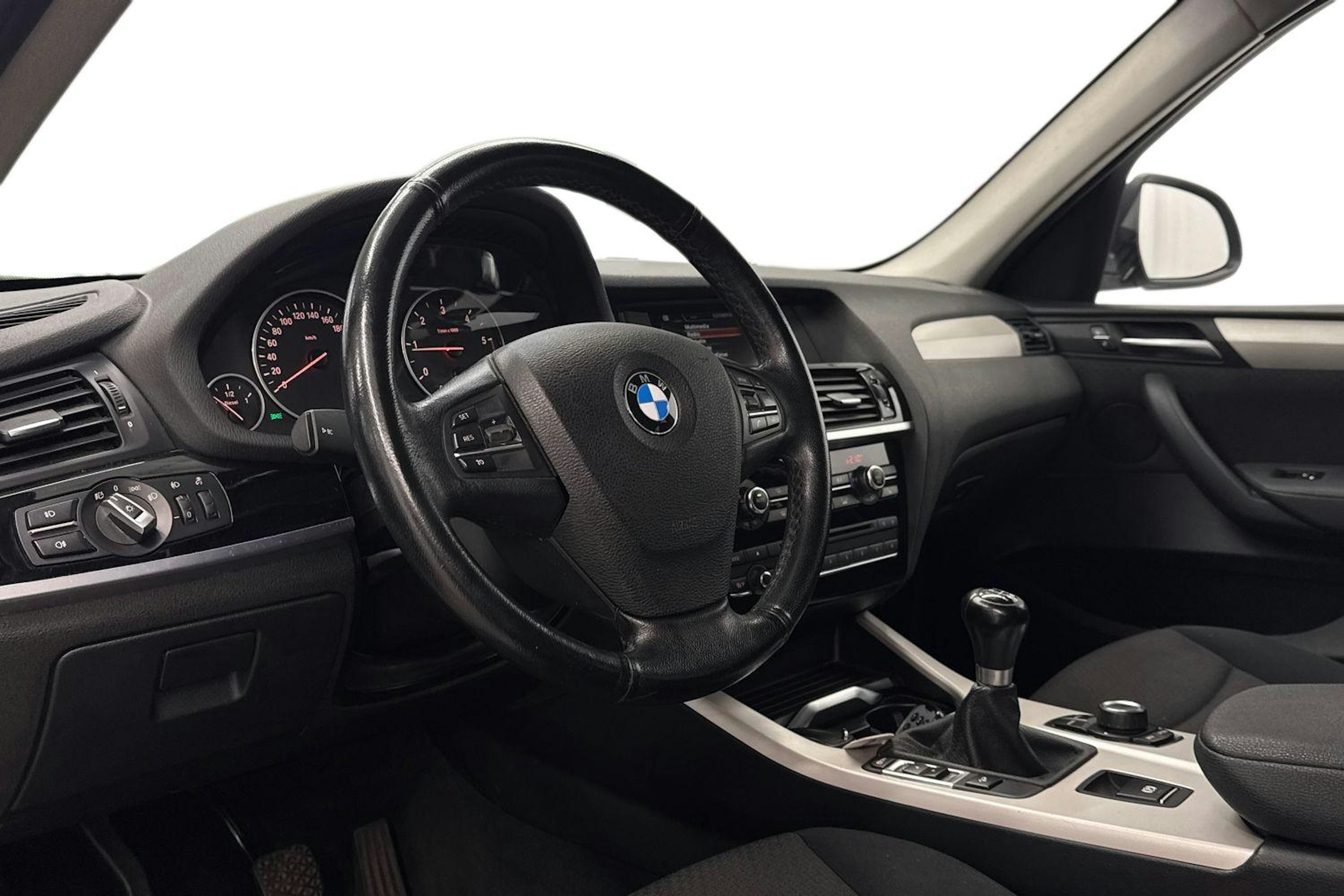 valkoinen BMW X3 2015 kuva 7.
