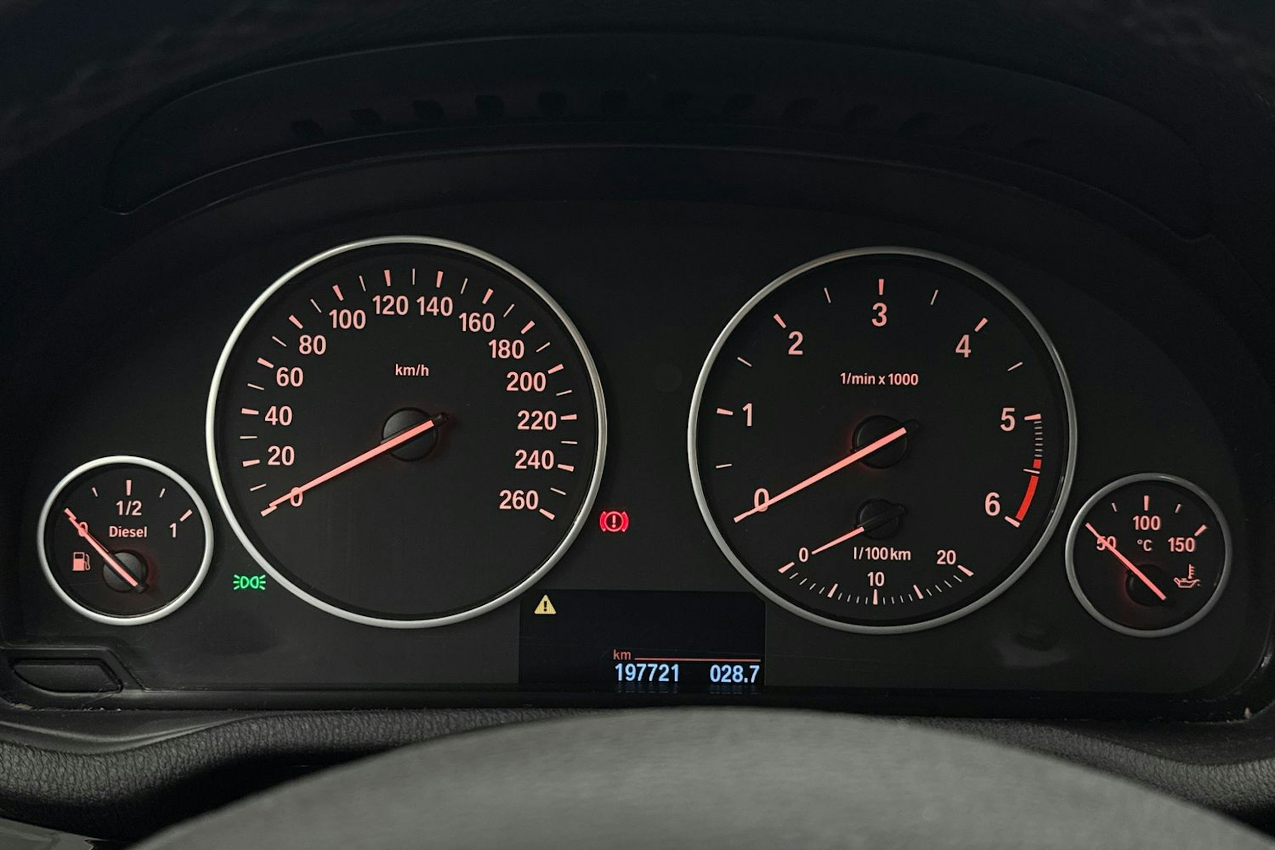 valkoinen BMW X3 2015 kuva 17.
