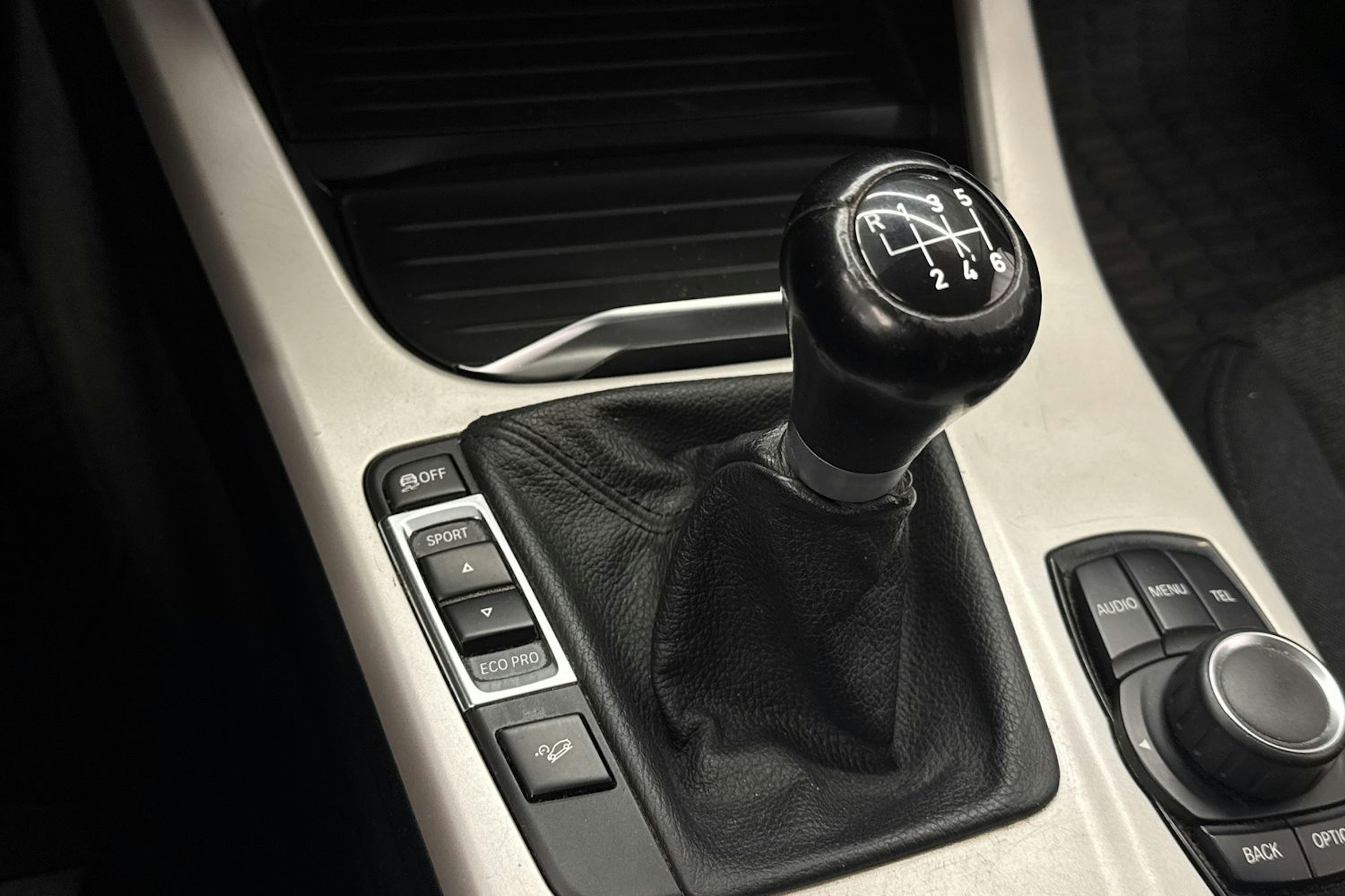 valkoinen BMW X3 2015 kuva 22.