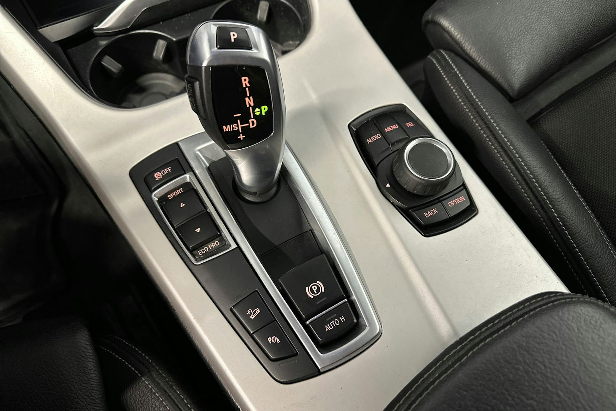 musta BMW X3 2016 kuva 18.