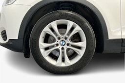 valkoinen BMW X3 2016 kuva 11.
