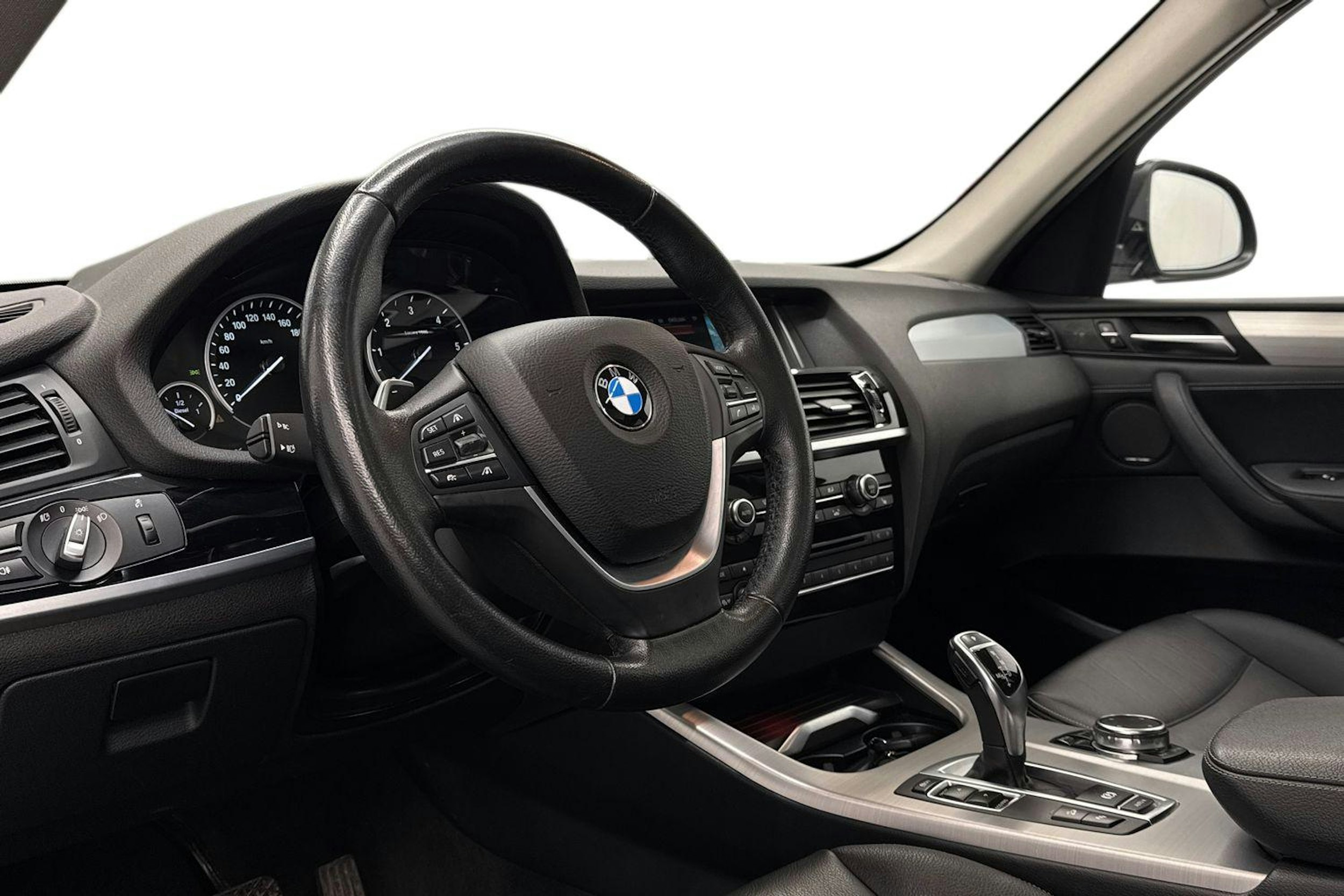 Musta BMW X3 2016 kuva 7.