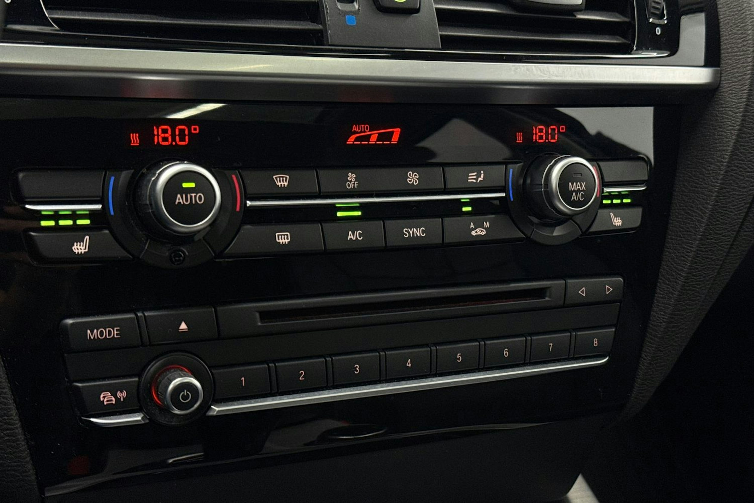 Musta BMW X3 2016 kuva 21.
