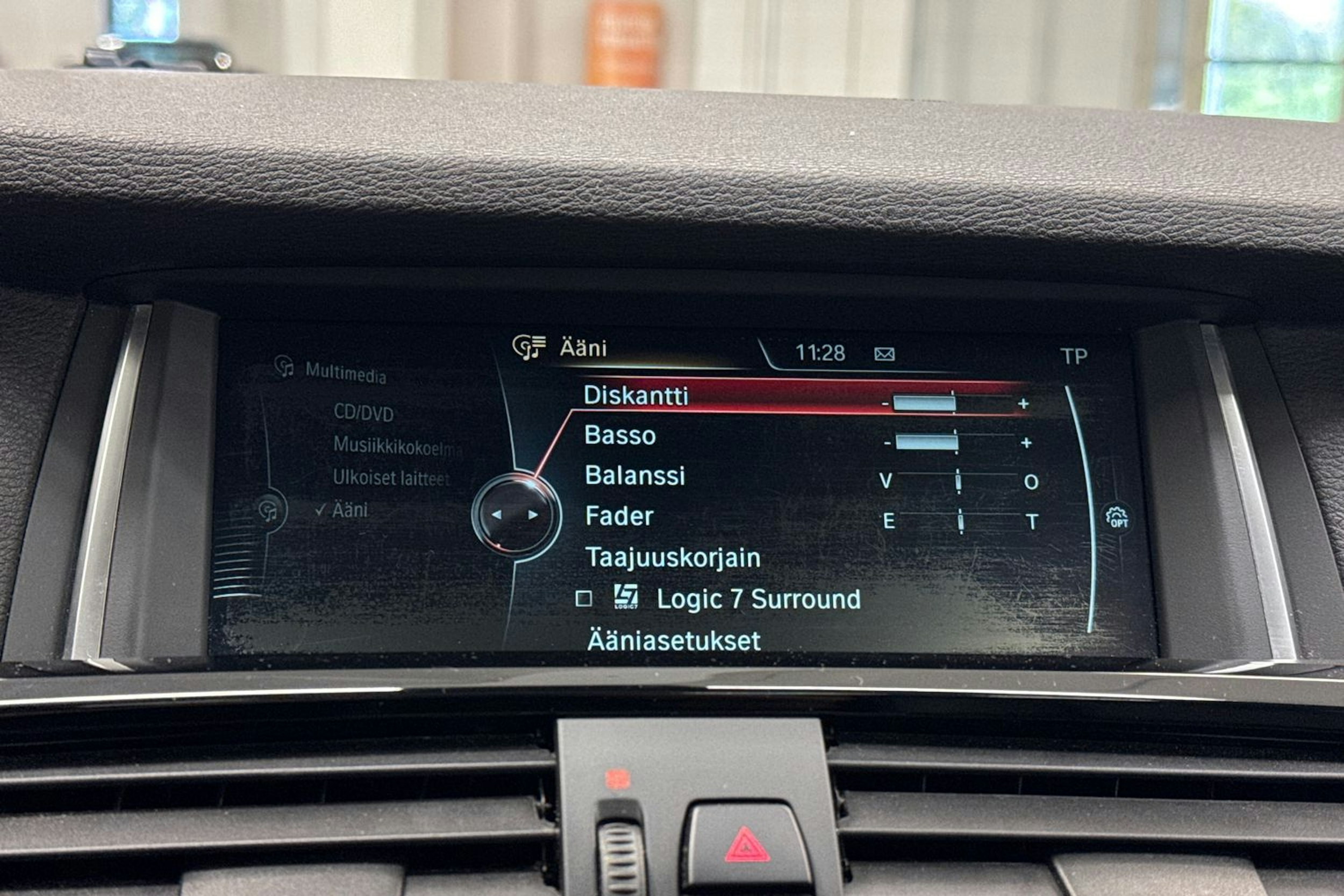 Musta BMW X3 2016 kuva 26.