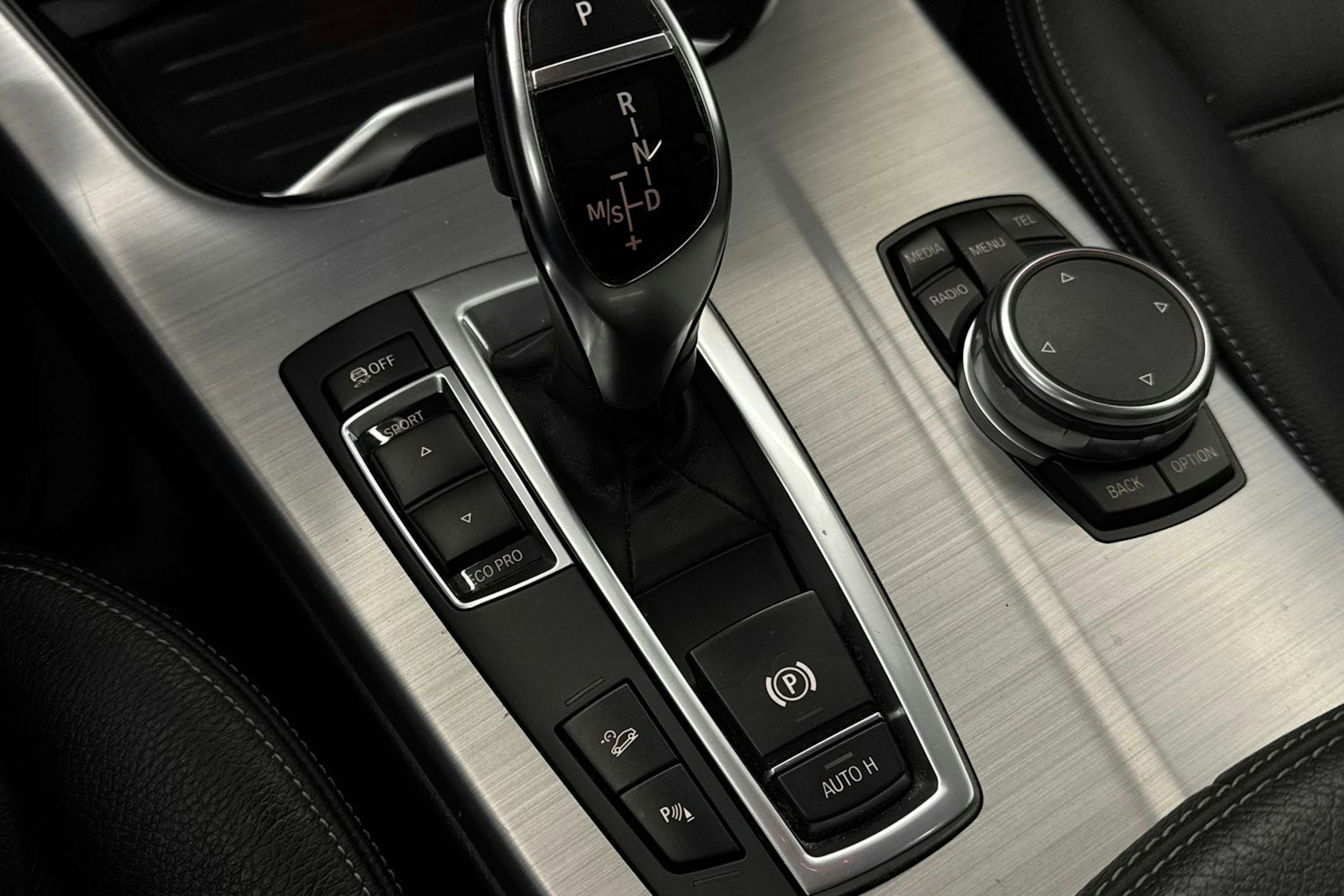 Musta BMW X3 2016 kuva 32.