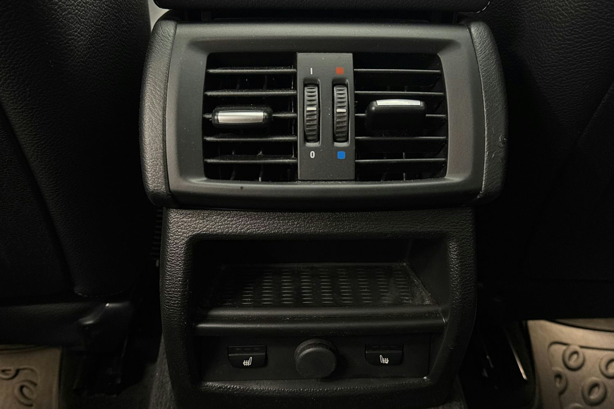 Musta BMW X3 2016 kuva 33.