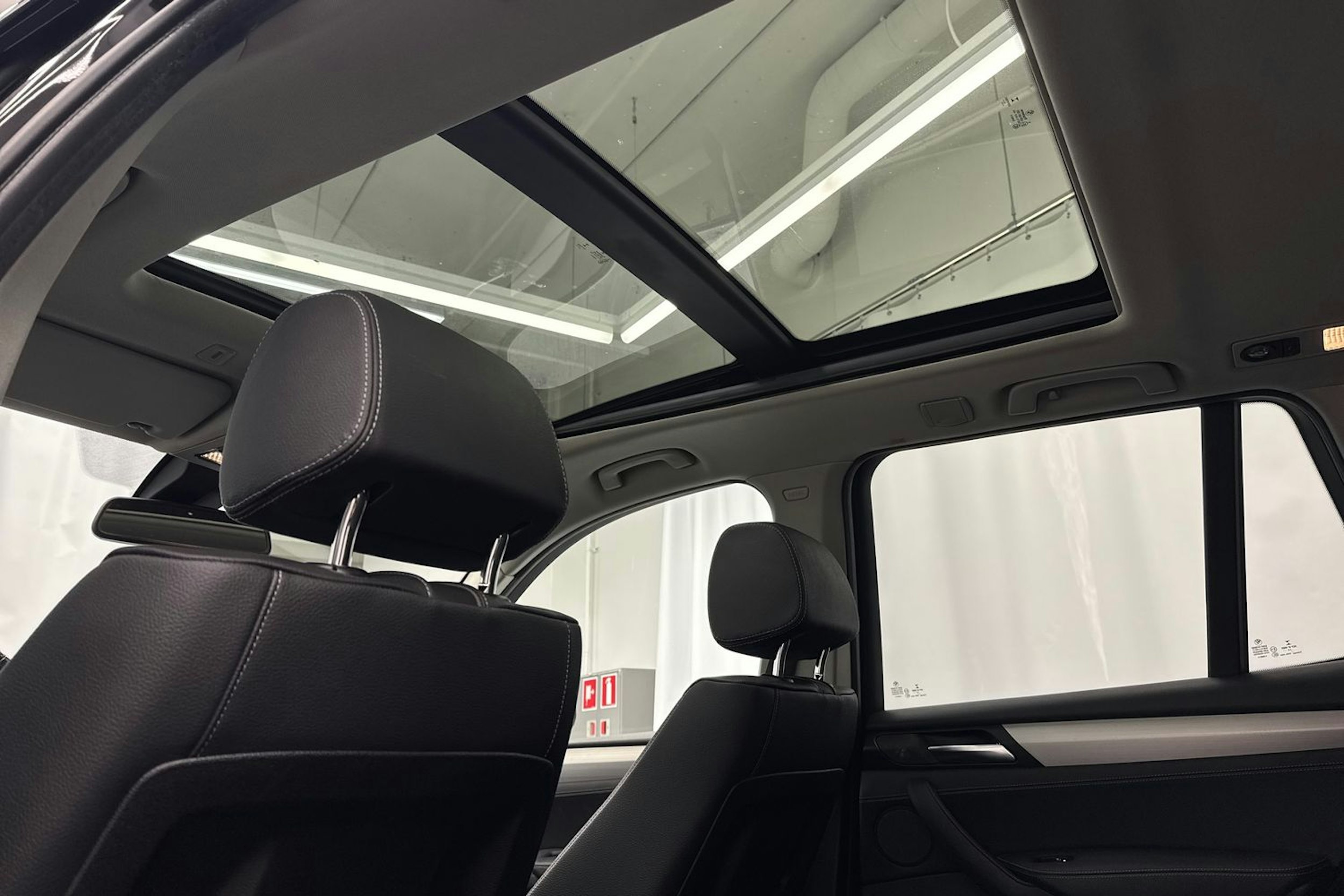 Musta BMW X3 2016 kuva 34.
