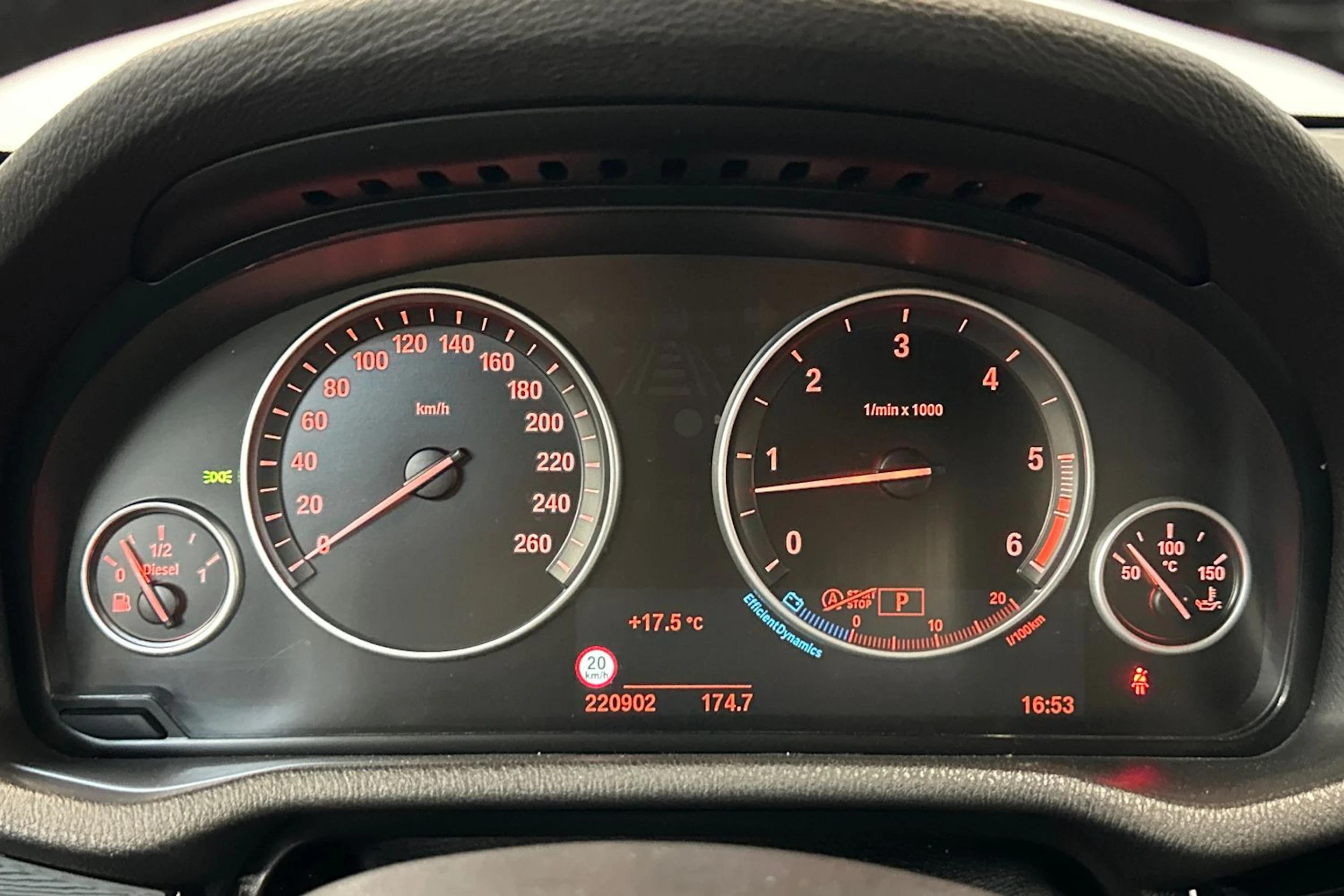 sininen BMW X3 2016 kuva 20.