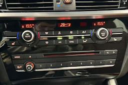 sininen BMW X3 2016 kuva 25.