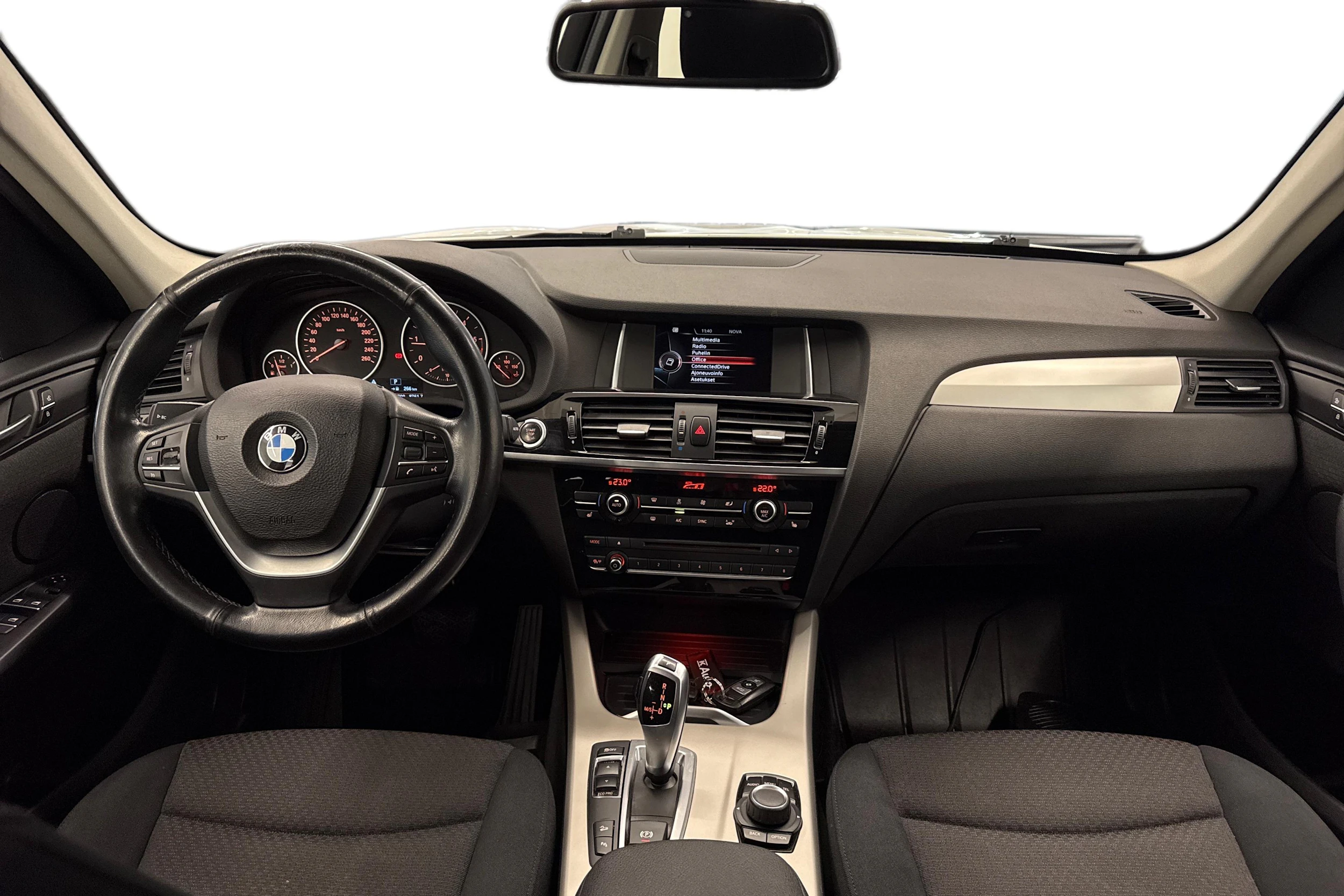 valkoinen BMW X3 2016 kuva 7.