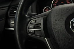 valkoinen BMW X3 2016 kuva 13.