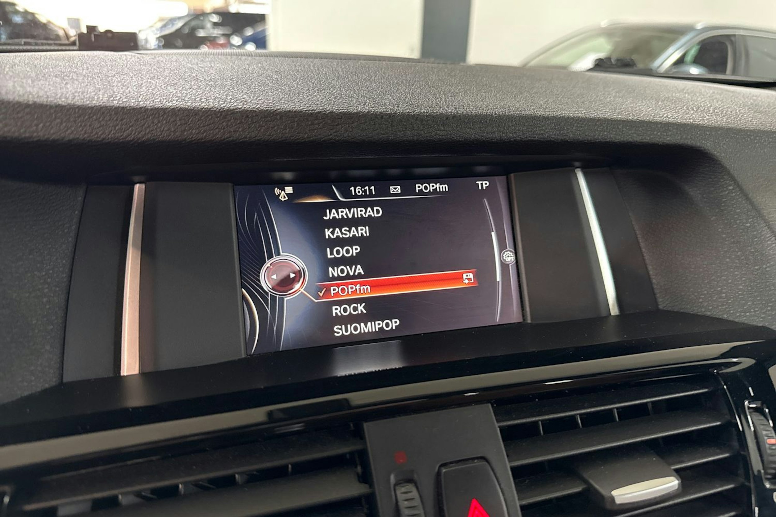 sininen BMW X3 2017 kuva 20.