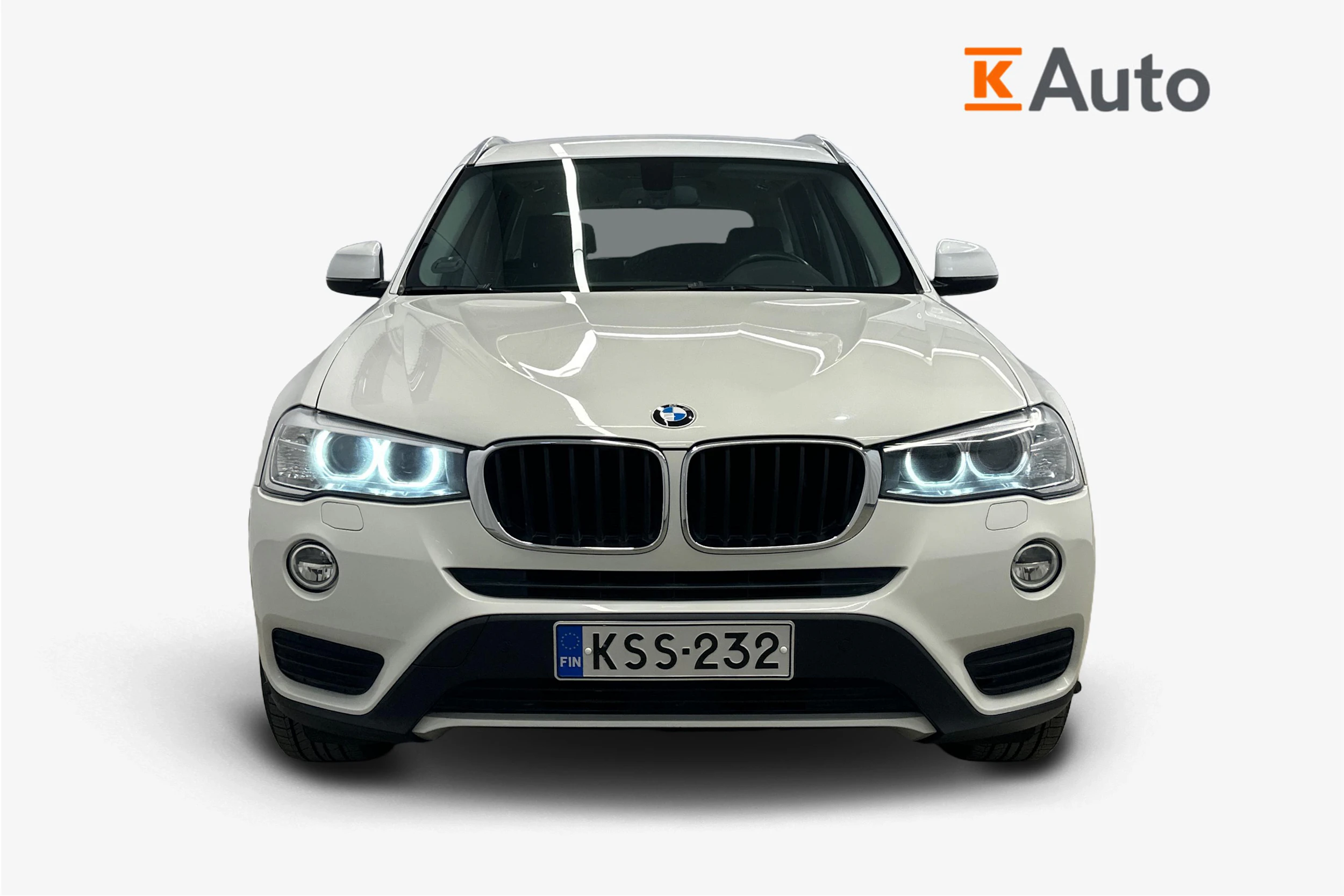 valkoinen BMW X3 2017 kuva 5.