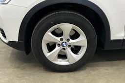 valkoinen BMW X3 2017 kuva 16.