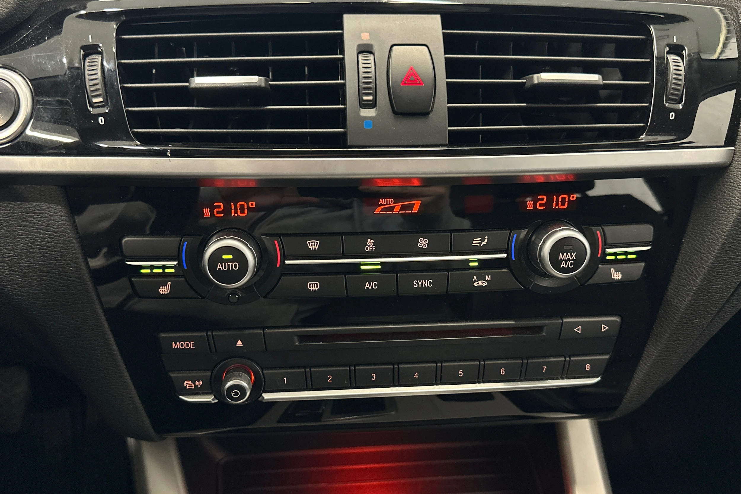 valkoinen BMW X3 2017 kuva 28.