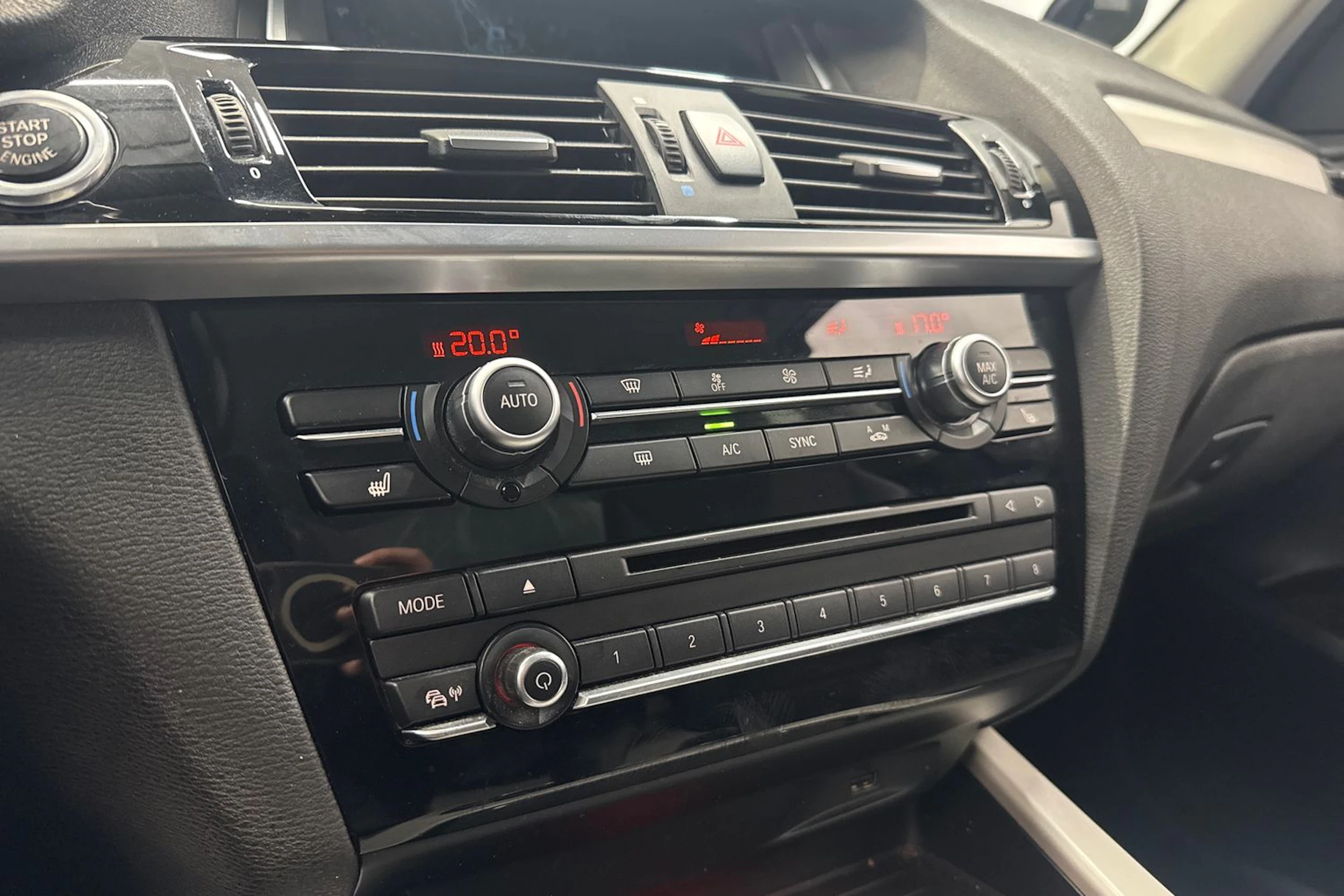 musta BMW X3 2017 kuva 27.