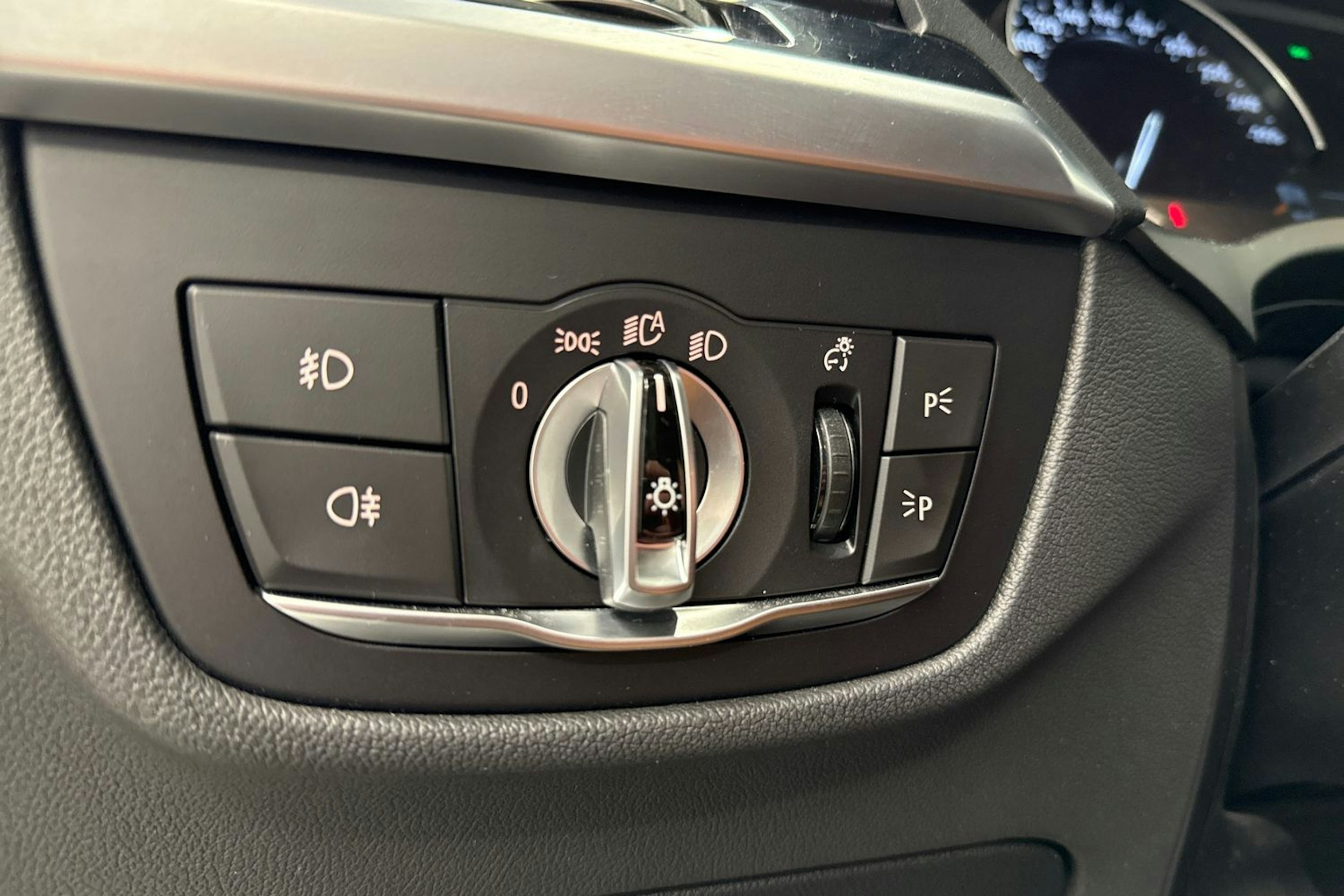 valkoinen BMW X3 2018 kuva 20.