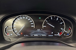 valkoinen BMW X3 2018 kuva 21.