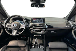 harmaa BMW X3 2018 kuva 9.