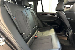 harmaa BMW X3 2018 kuva 10.