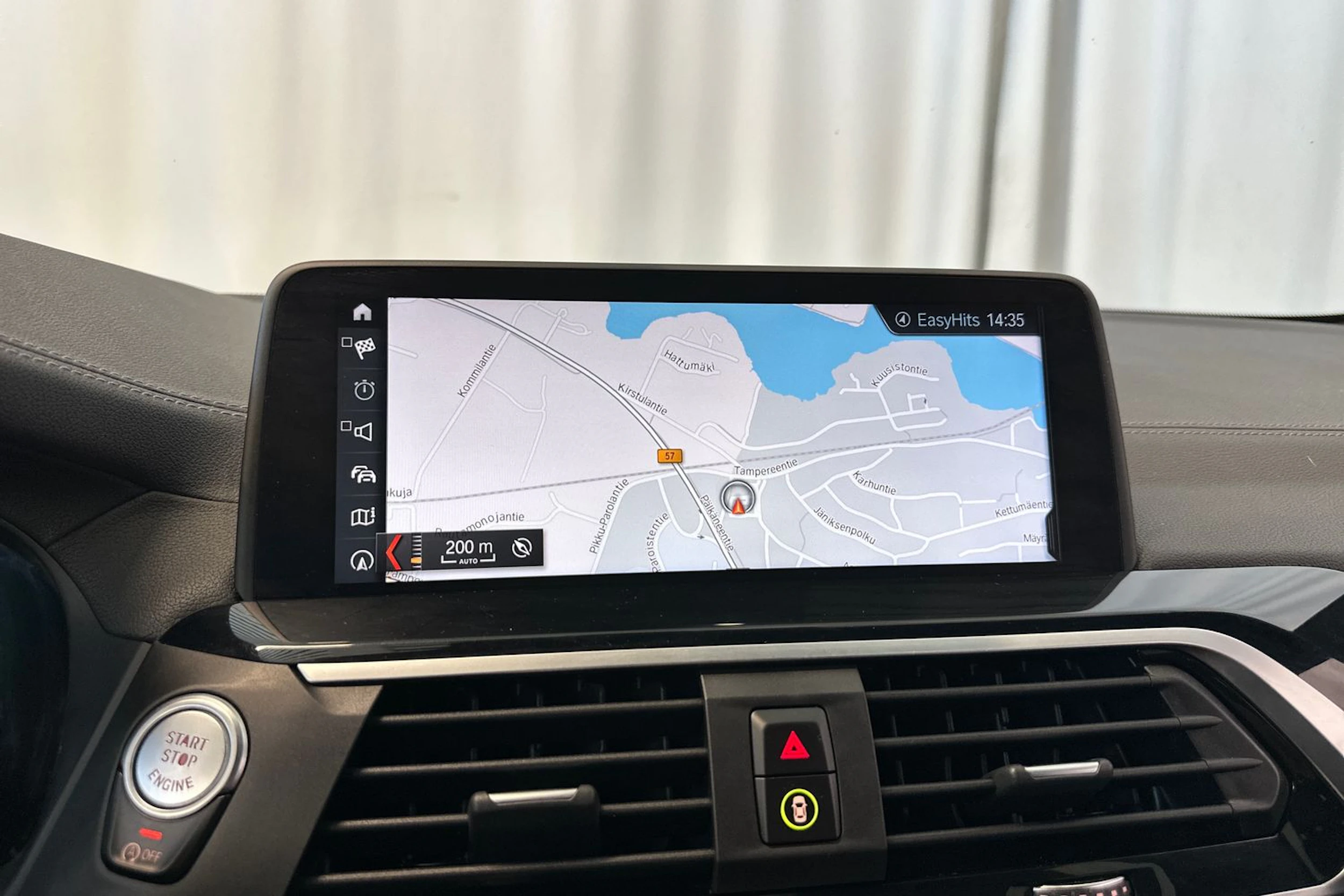 harmaa BMW X3 2018 kuva 27.