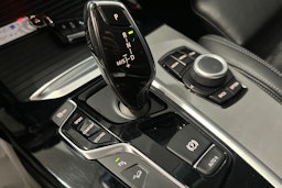 sininen BMW X3 2018 kuva 23.