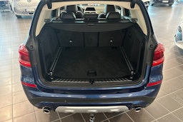 sininen BMW X3 2018 kuva 24.