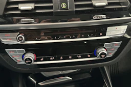 hopea BMW X3 2018 kuva 25.