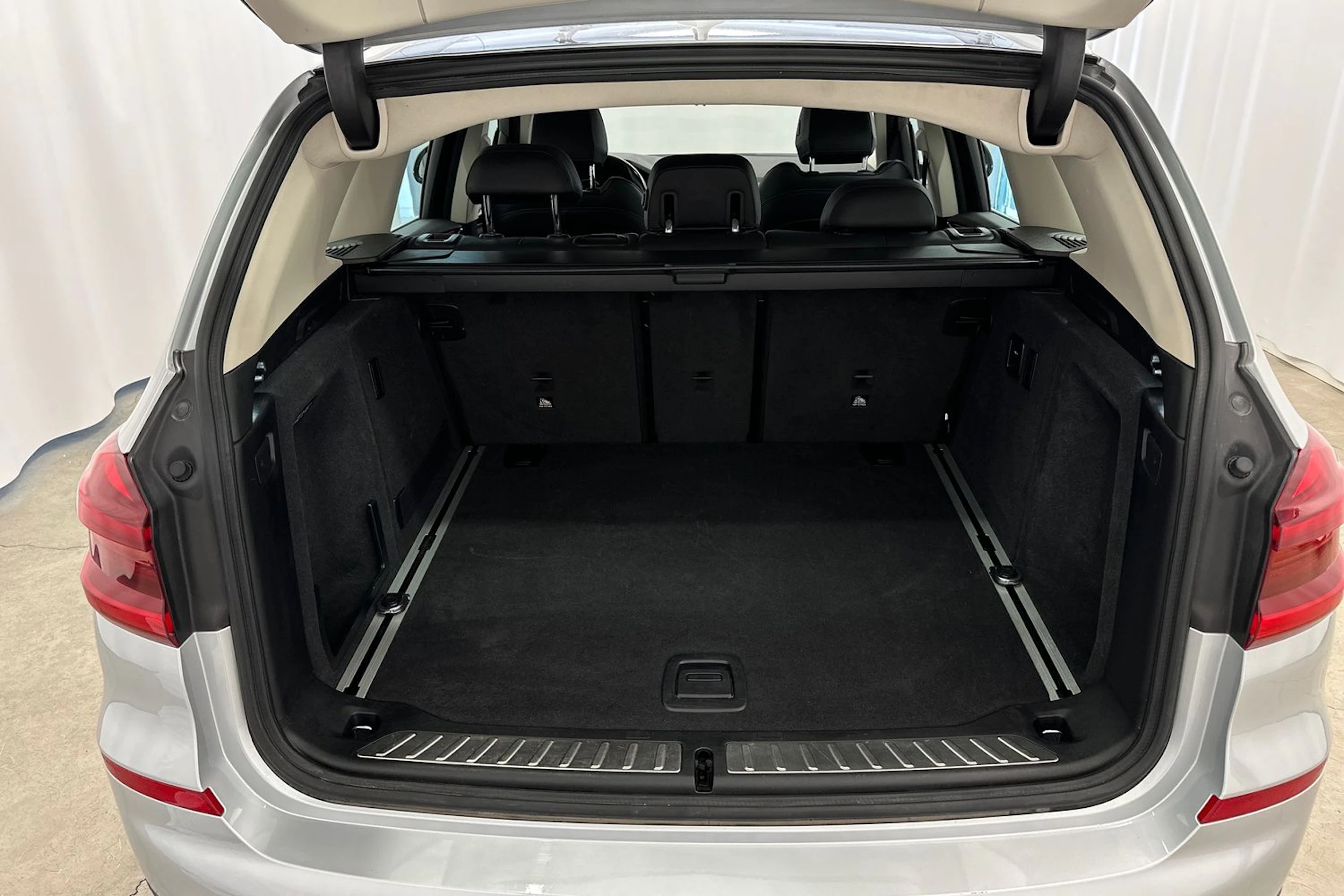hopea BMW X3 2018 kuva 28.