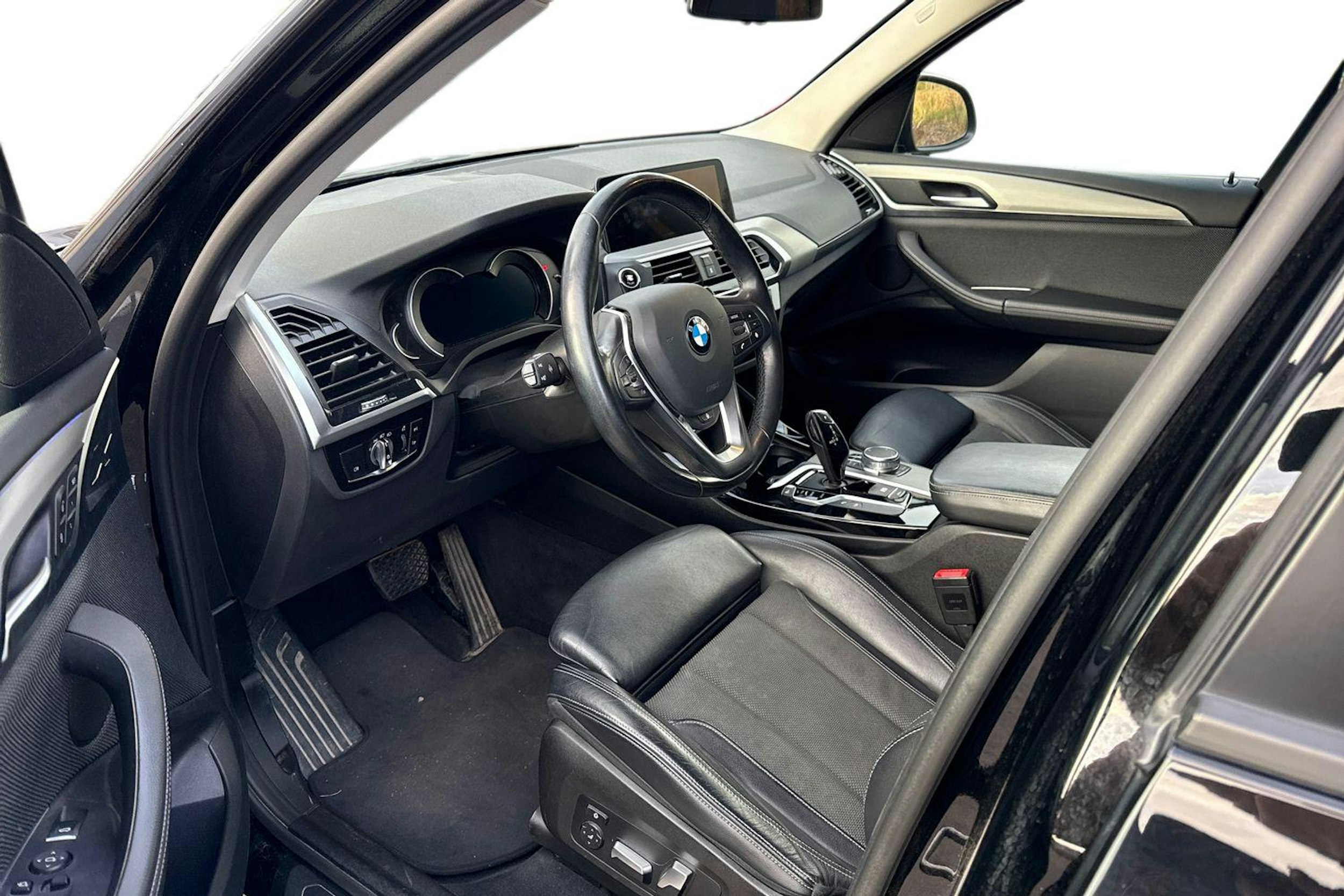 musta BMW X3 2018 kuva 3.