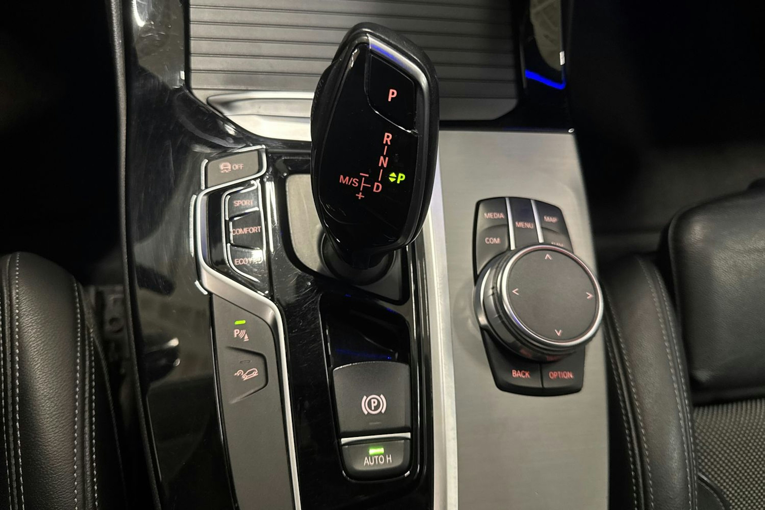musta BMW X3 2018 kuva 18.