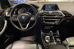 harmaa BMW X3 2018 kuva 7.