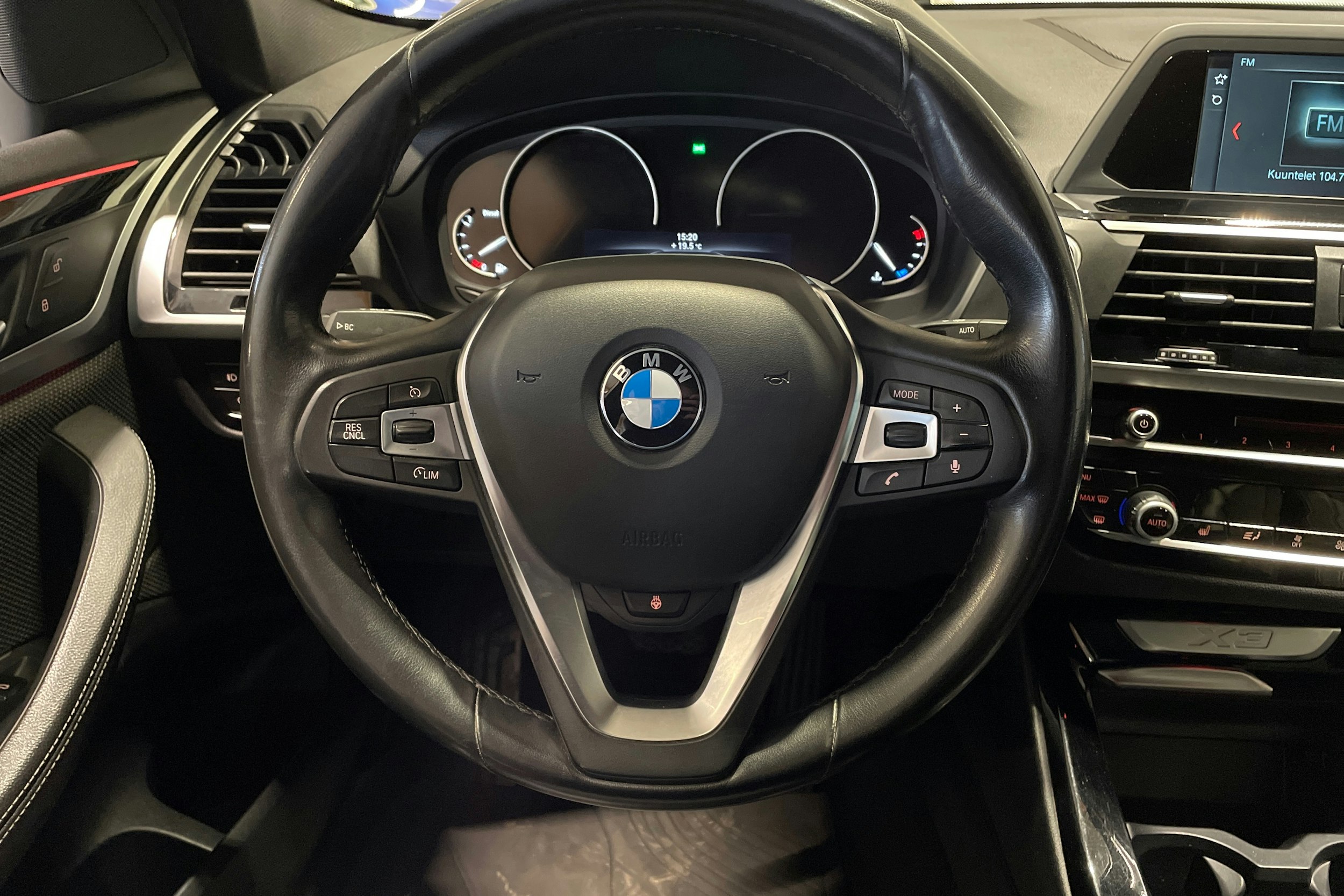 harmaa BMW X3 2018 kuva 8.