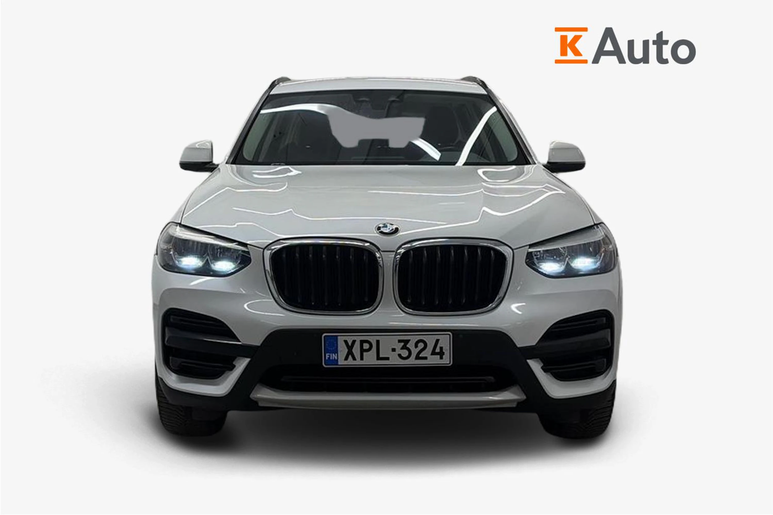 Valkoinen BMW X3 2018 kuva 4.