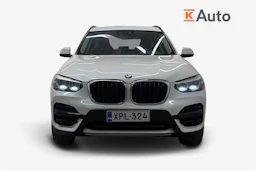 Valkoinen BMW X3 2018 kuva 4.