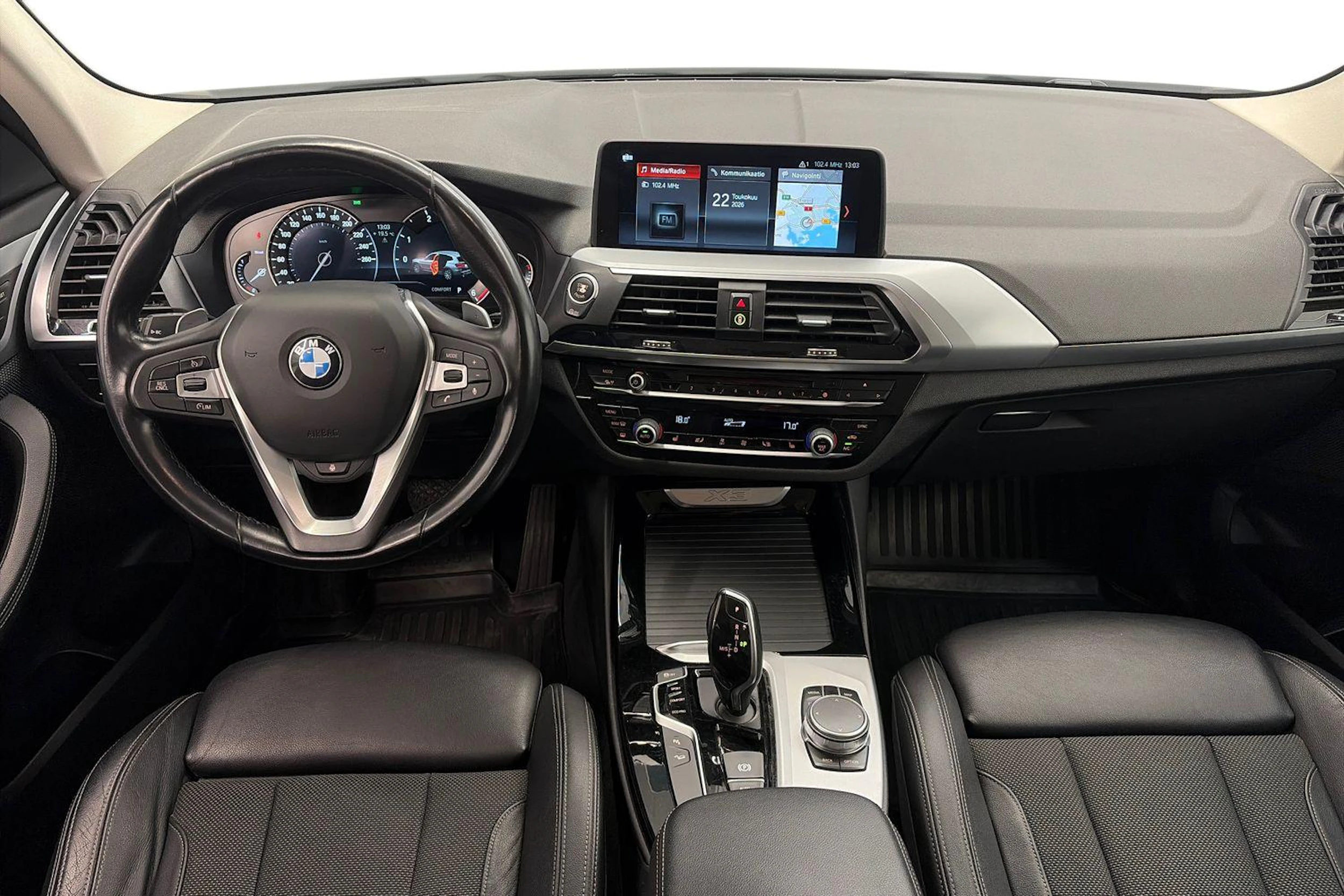 Valkoinen BMW X3 2018 kuva 7.