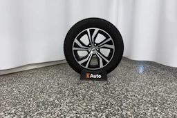 Valkoinen BMW X3 2018 kuva 10.