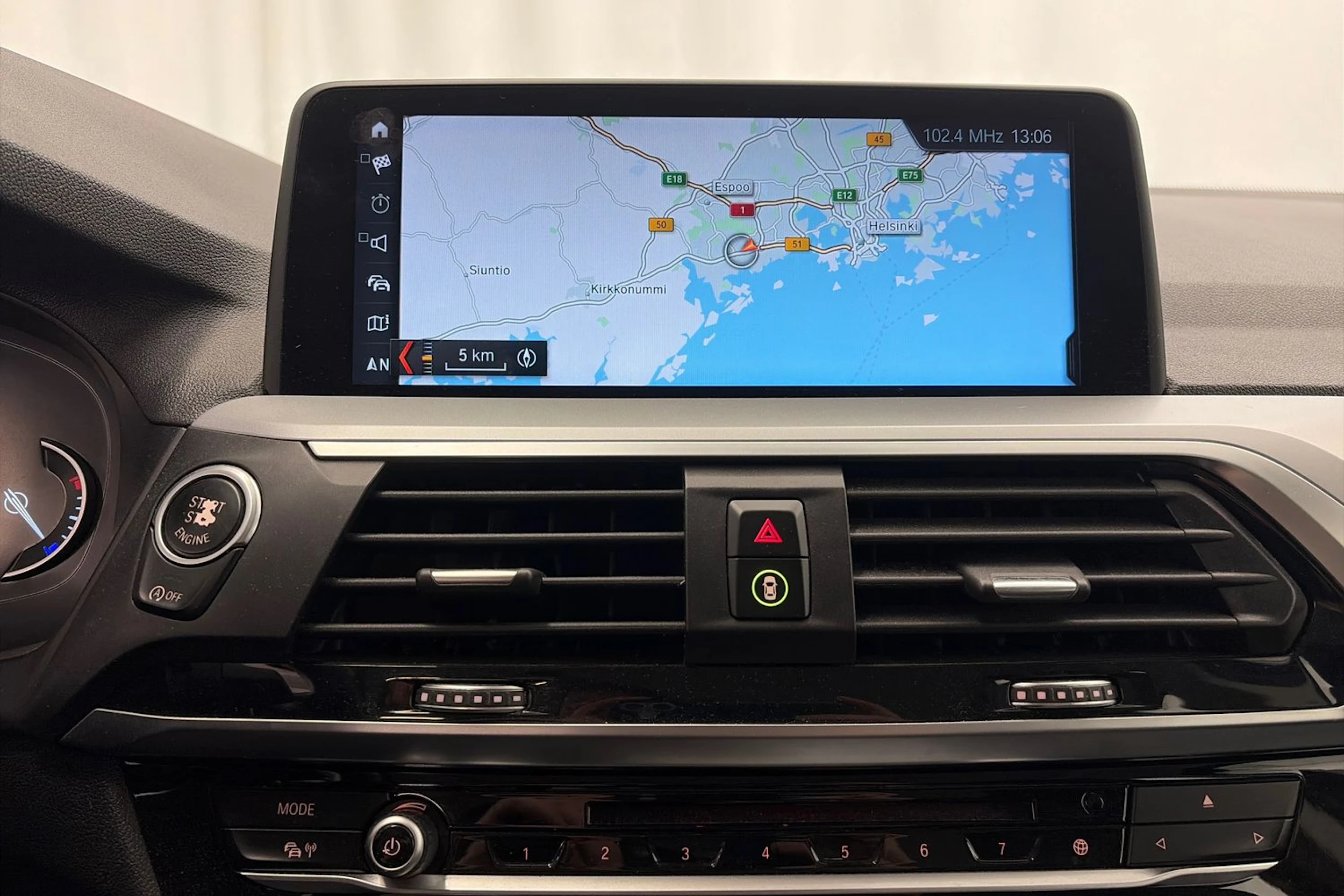 Valkoinen BMW X3 2018 kuva 20.