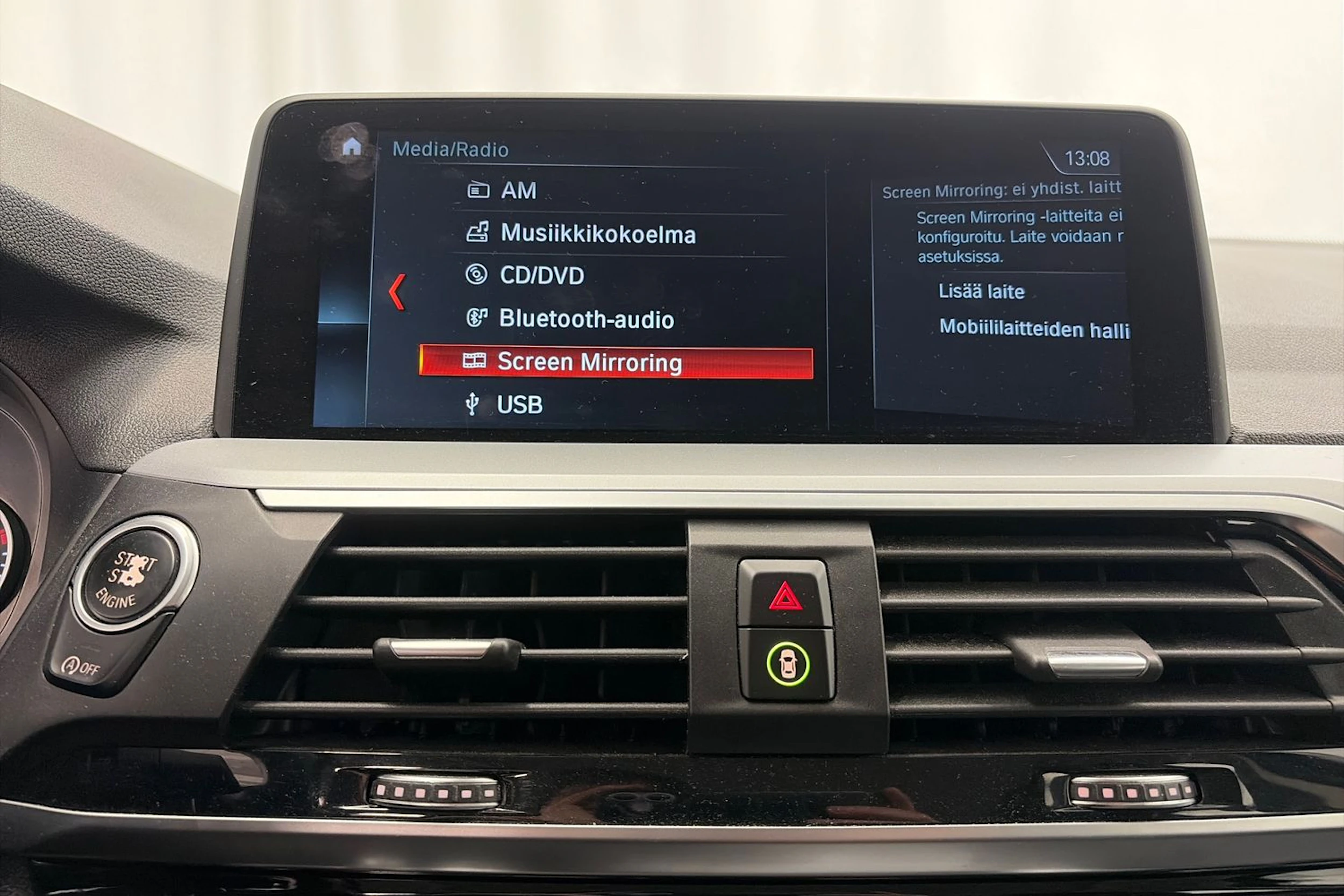 Valkoinen BMW X3 2018 kuva 22.