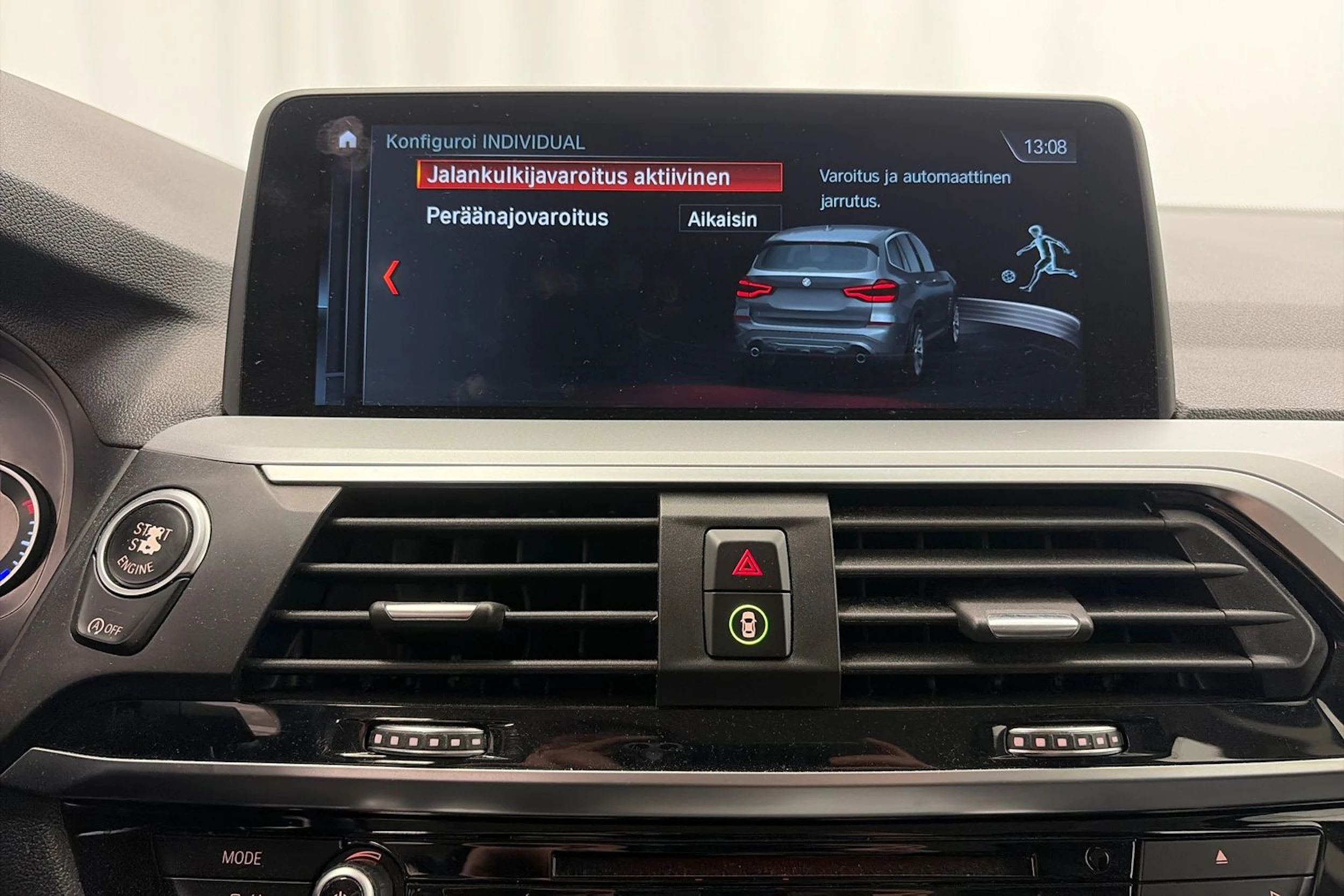Valkoinen BMW X3 2018 kuva 23.
