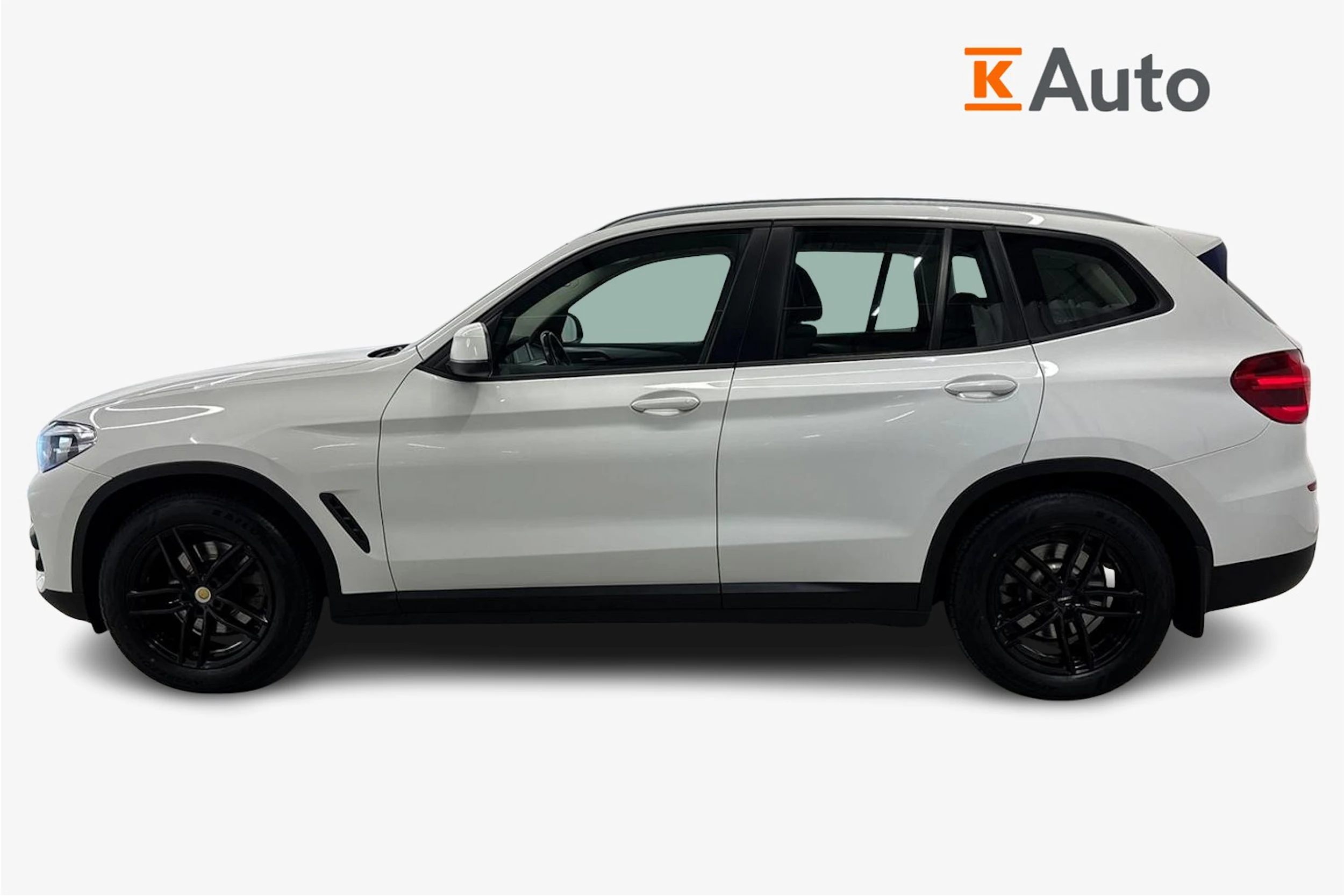 valkoinen BMW X3 2018 kuva 5.