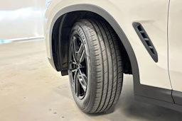 valkoinen BMW X3 2018 kuva 10.