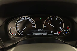 valkoinen BMW X3 2018 kuva 12.