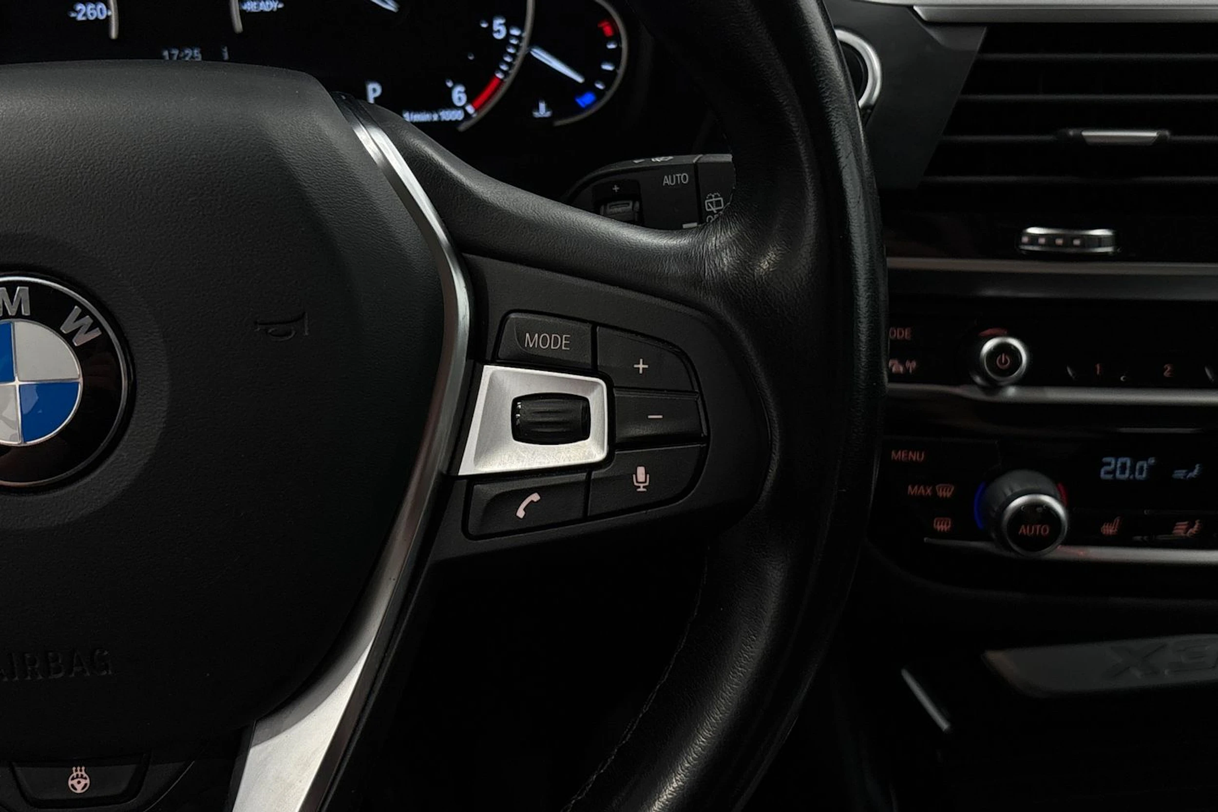 valkoinen BMW X3 2018 kuva 14.