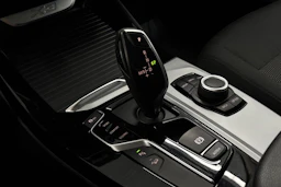 valkoinen BMW X3 2018 kuva 19.