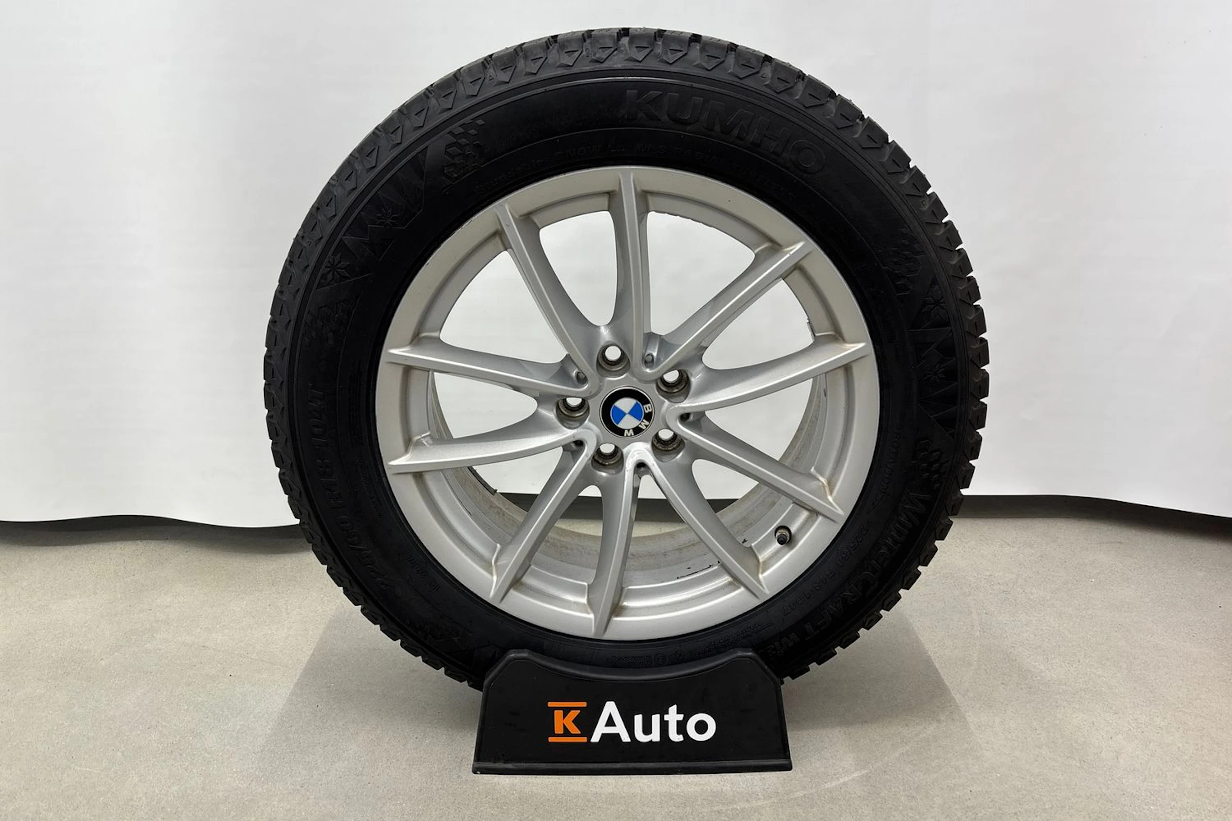 valkoinen BMW X3 2018 kuva 22.