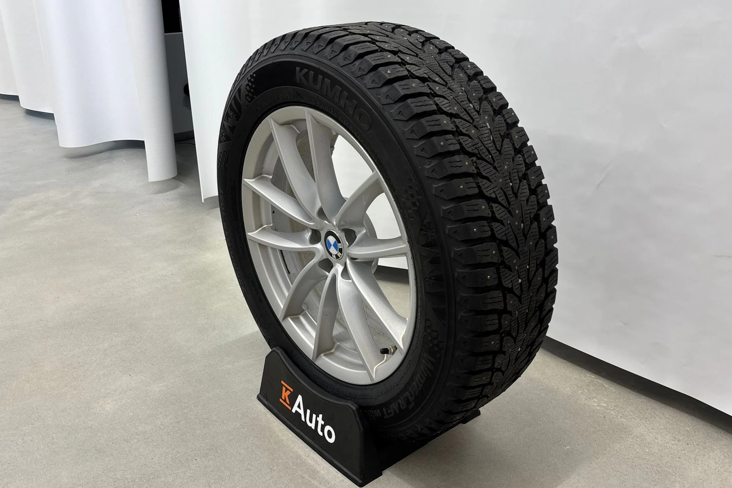 valkoinen BMW X3 2018 kuva 23.