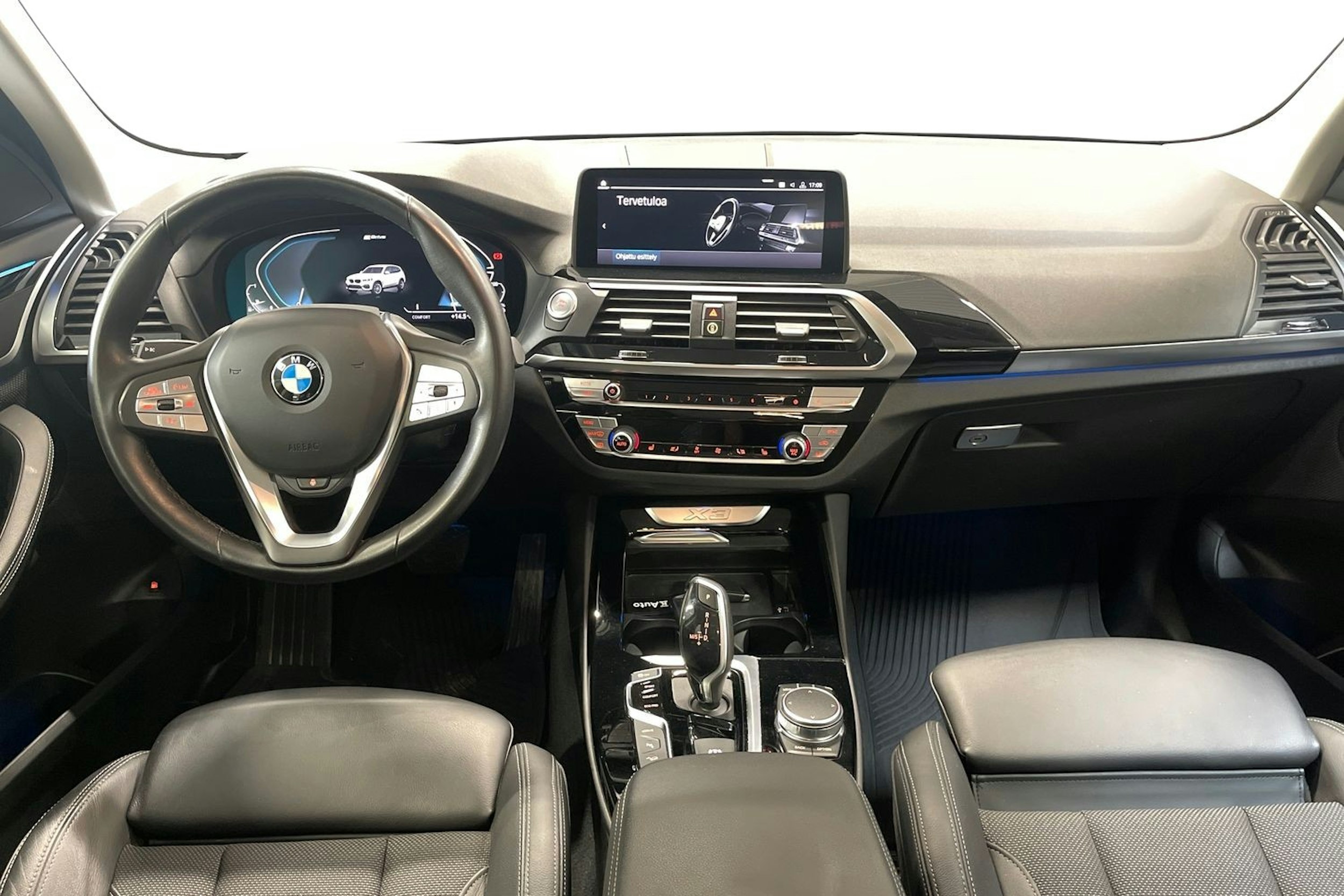 valkoinen BMW X3 2020 kuva 9.