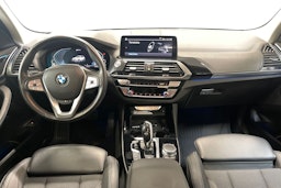 valkoinen BMW X3 2020 kuva 9.